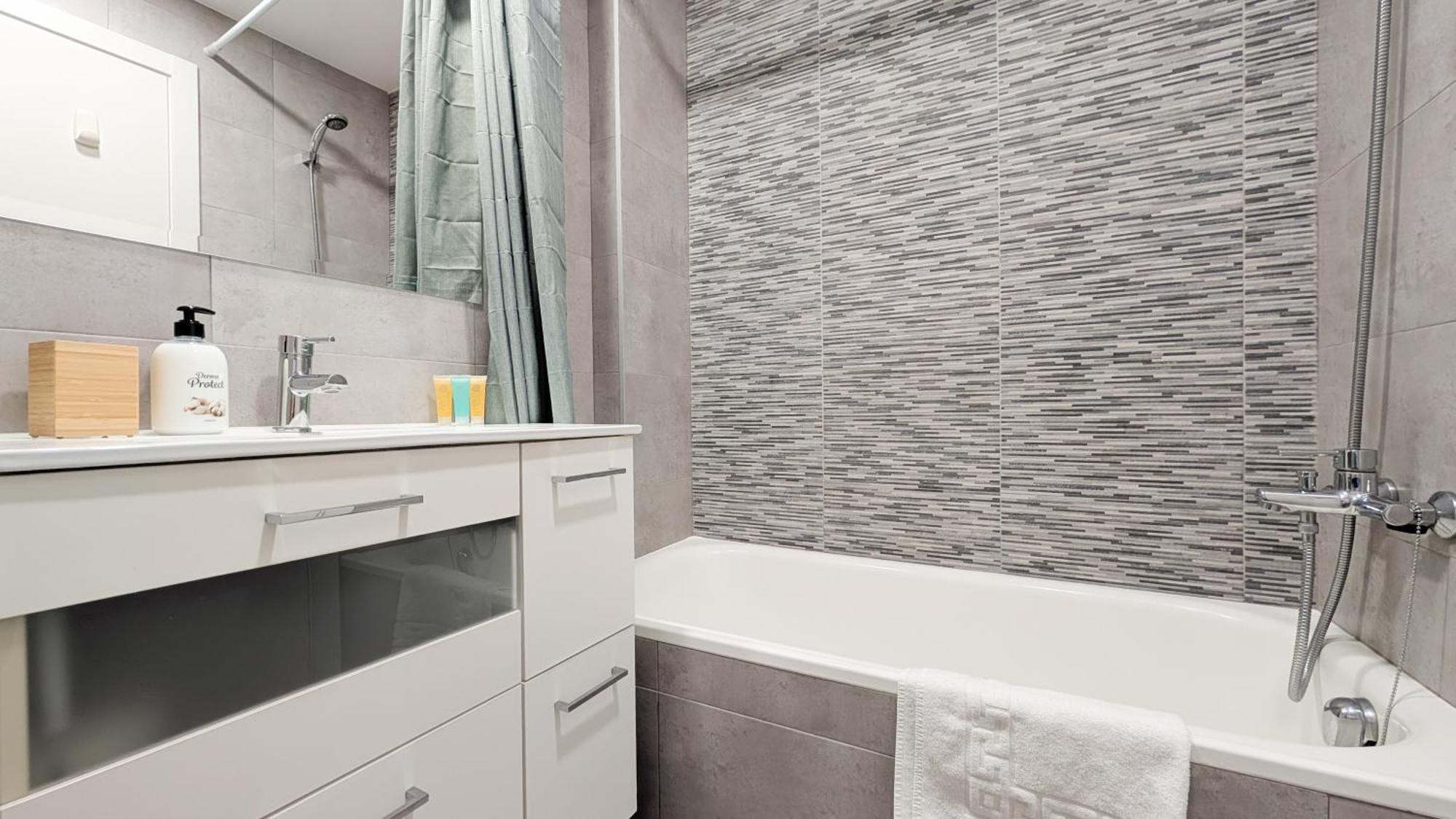 Pintor Sorolla Sea Front Apartment Μπένιντορμ Εξωτερικό φωτογραφία